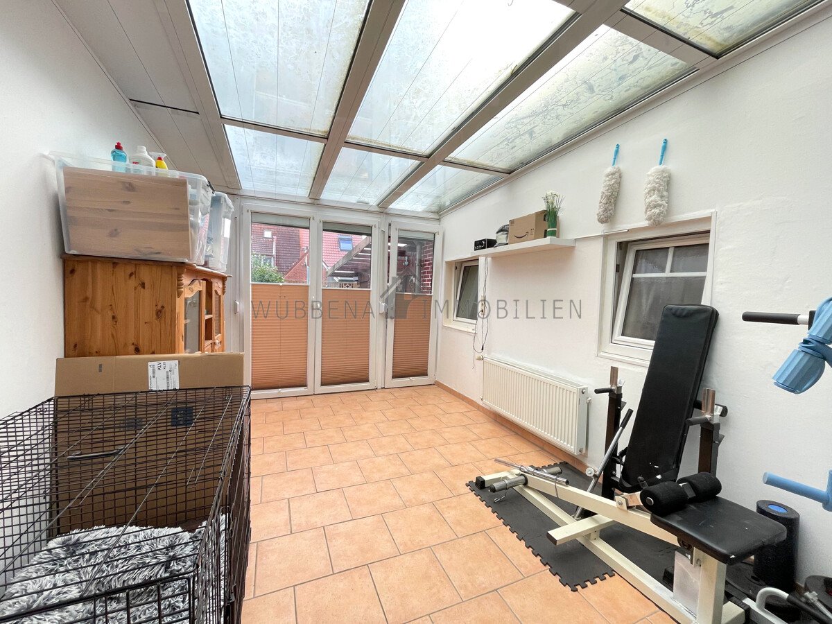 Modernisiertes Reihenhaus mit Wintergarten, Terrasse und zentraler Lage in Friesland