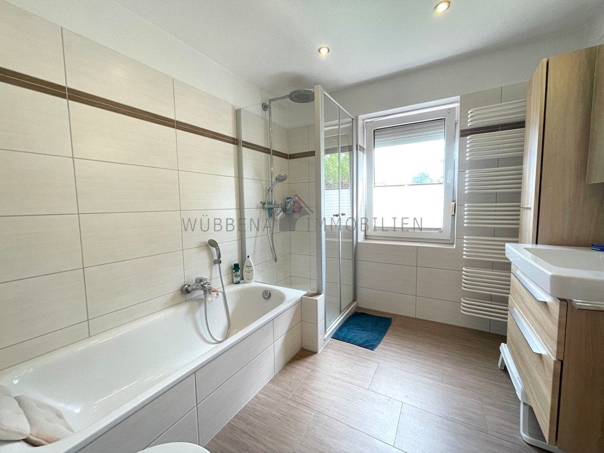 Wolthusen - Nähe Ems-Jade-Kanal! Raumwunder - Modernes Reihenmittelhaus mit Garten und Stellplatz!