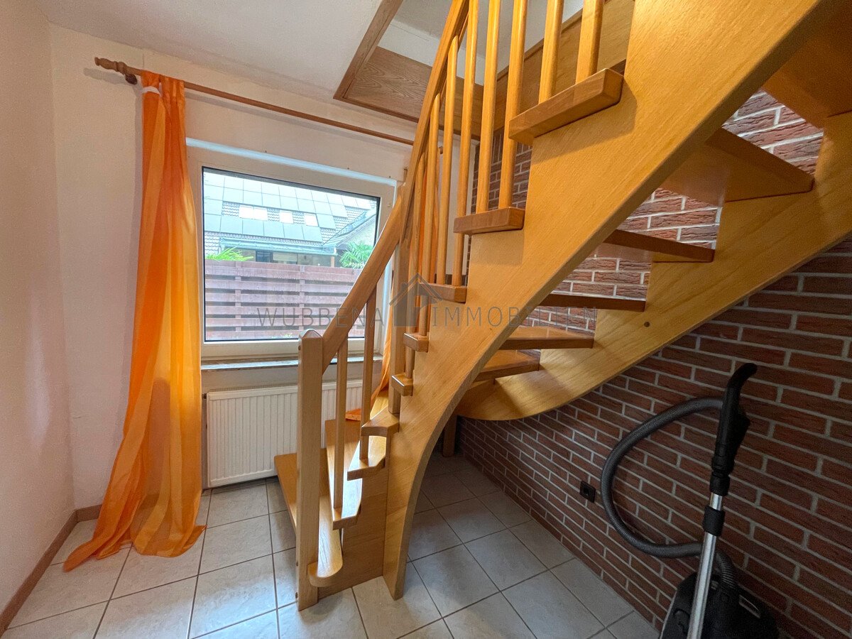 Ebenerdiges Wohnen in Emden-Widdelswehr – Bungalow mit Garten, Garage und Bootssteeg in ruhiger Lage