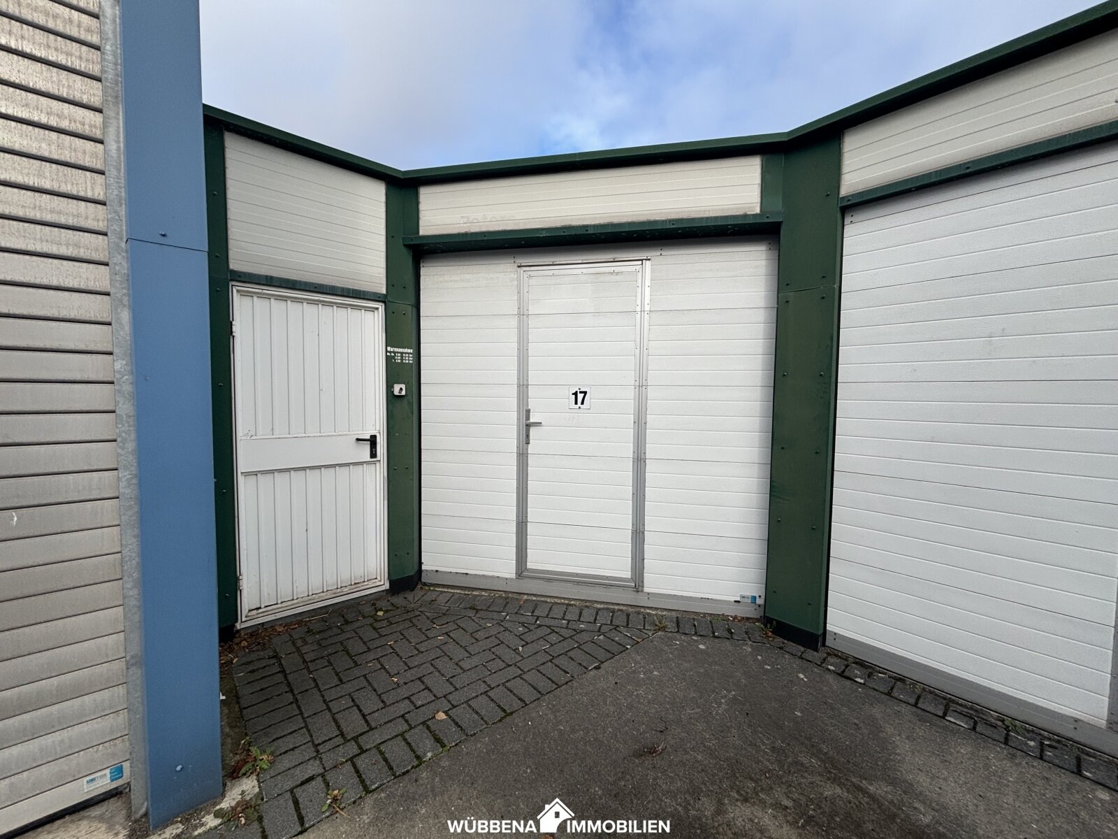 Helle Halle mit Stellplatz in Emden-Port Arthur/Transvaal – ideal für PKWs, Bastler oder als Lagerfläche