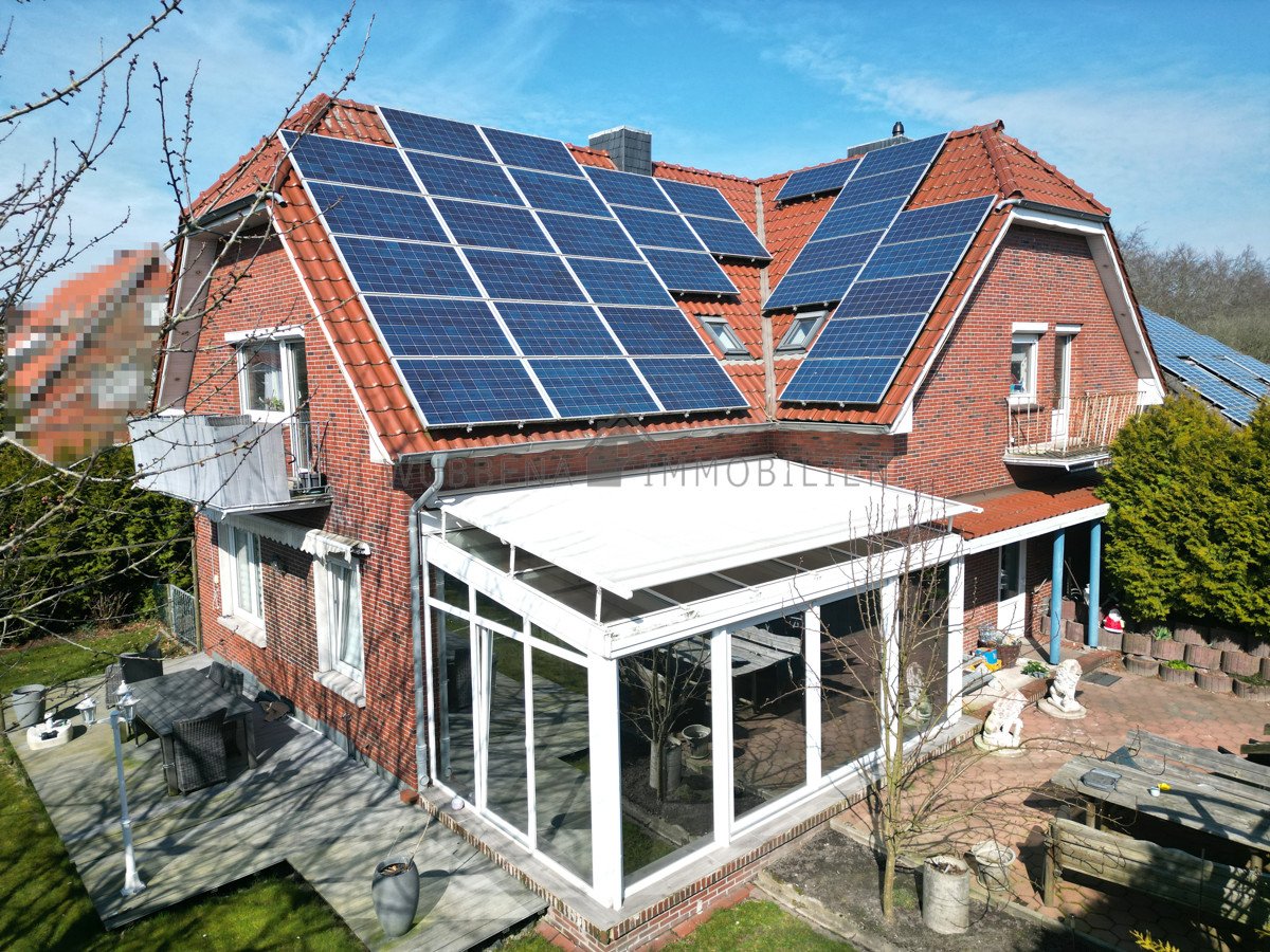 Einfamilienhaus in Emden mit Wintergarten, Einliegerwohnung, Balkon & pflegeleichtem Garten