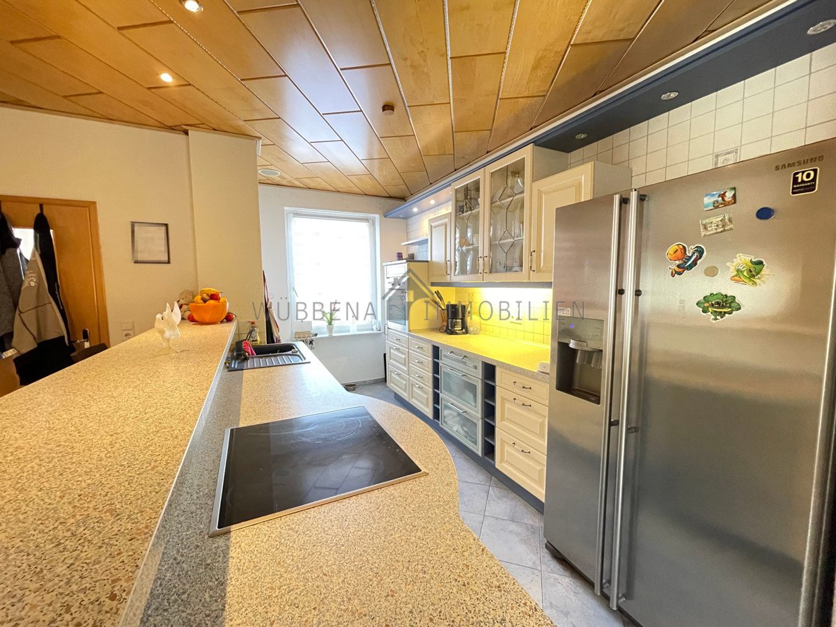 Einfamilienhaus in Emden mit Wintergarten, Einliegerwohnung, Balkon & pflegeleichtem Garten