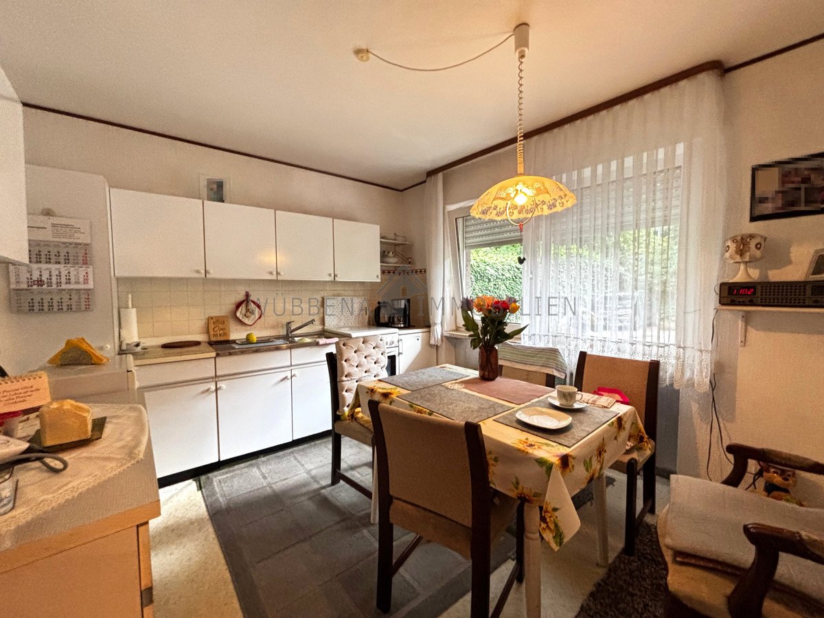 Mehrfamilienhaus in zentraler Innenstadtlage von Emden – mit fünf Wohneinheiten und PKW-Stellplätzen