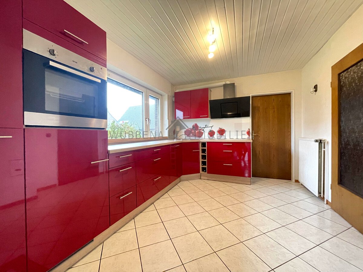 RESERVIERT! Ebenerdiges Wohnen in Emden-Widdelswehr – Bungalow mit Garten, Garage und Bootssteeg