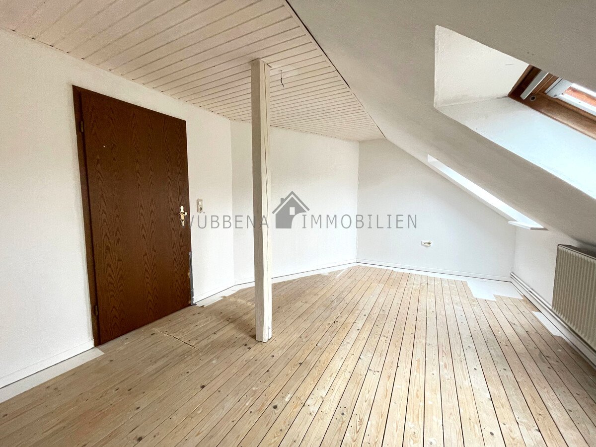 RESERVIERT! Ebenerdiges Wohnen in Emden-Widdelswehr – Bungalow mit Garten, Garage und Bootssteeg