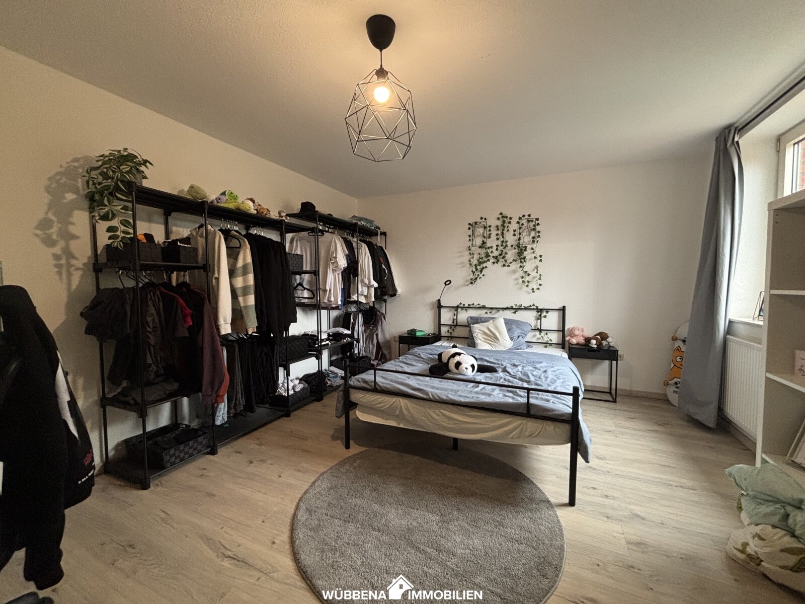 Schöne Dachgeschosswohnung in Constantia zu vermieten!