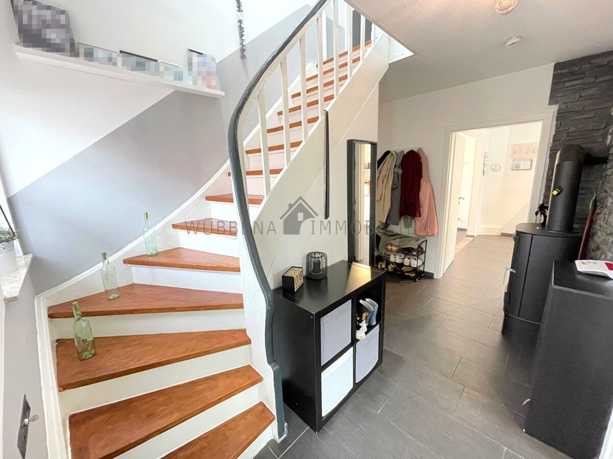 KÄUFER GEFUNDEN! Herrentor – Gepflegtes Einfamilienhaus mit Pool, Kamin und Garage!