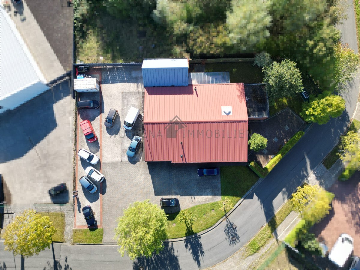 BEREITS KÄUFER GEFUNDEN! Gewerbeimmobilie mit etablierter Kfz-Werkstatt &amp; Wohnung in zentraler Lage!