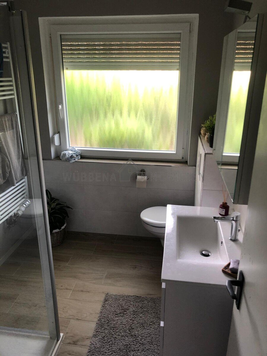 Kapitalanlage in Emden-Früchteburg: Modernisierter Bungalow mit neuer Heizungsanlage und Garten