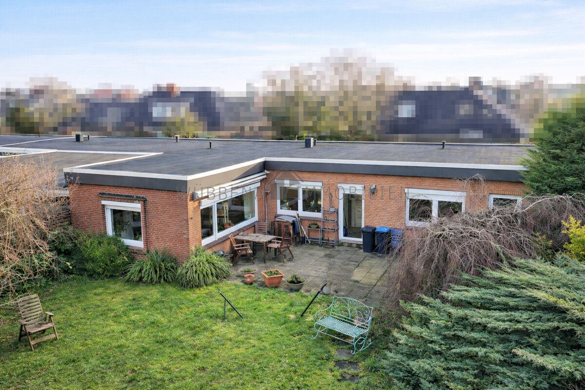 Emden-Früchteburg: Modernisierter Bungalow mit neuer Heizungsanlage und Garten