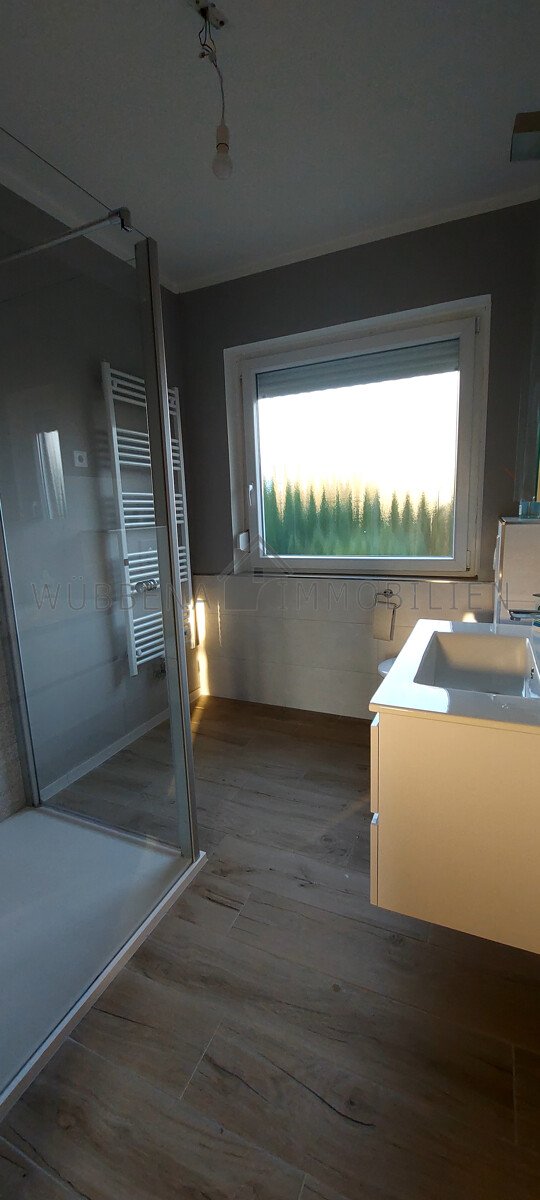 Emden-Früchteburg: Modernisierter Bungalow mit neuer Heizungsanlage und Garten