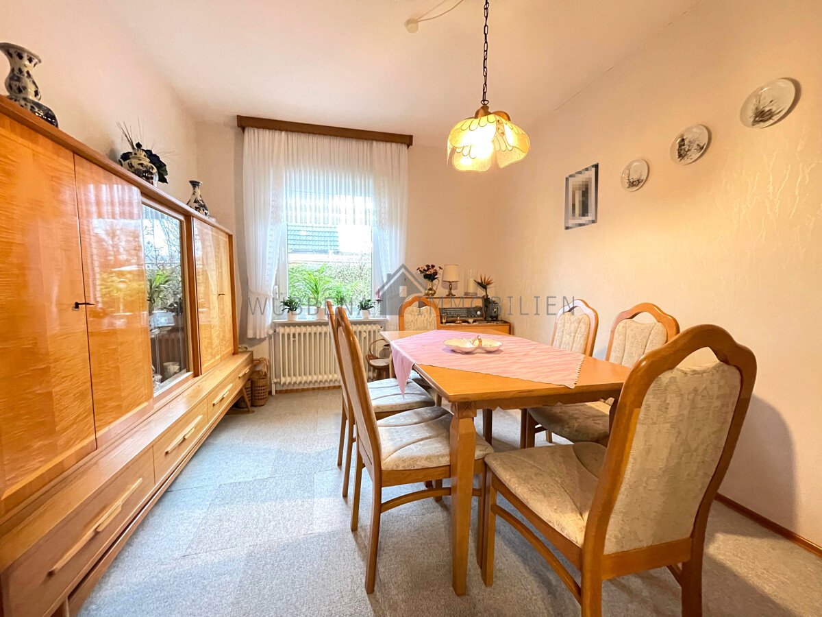 Hinte: Modernisierter 5-Zimmer-Bungalow mit Garage, überdachter Terrasse, Garten und Ausbaureserve