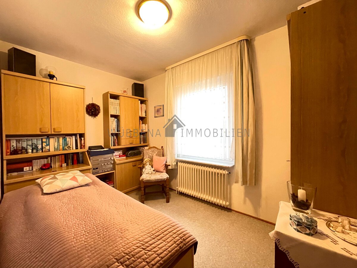 Hinte: Modernisierter 5-Zimmer-Bungalow mit Garage, überdachter Terrasse, Garten und Ausbaureserve