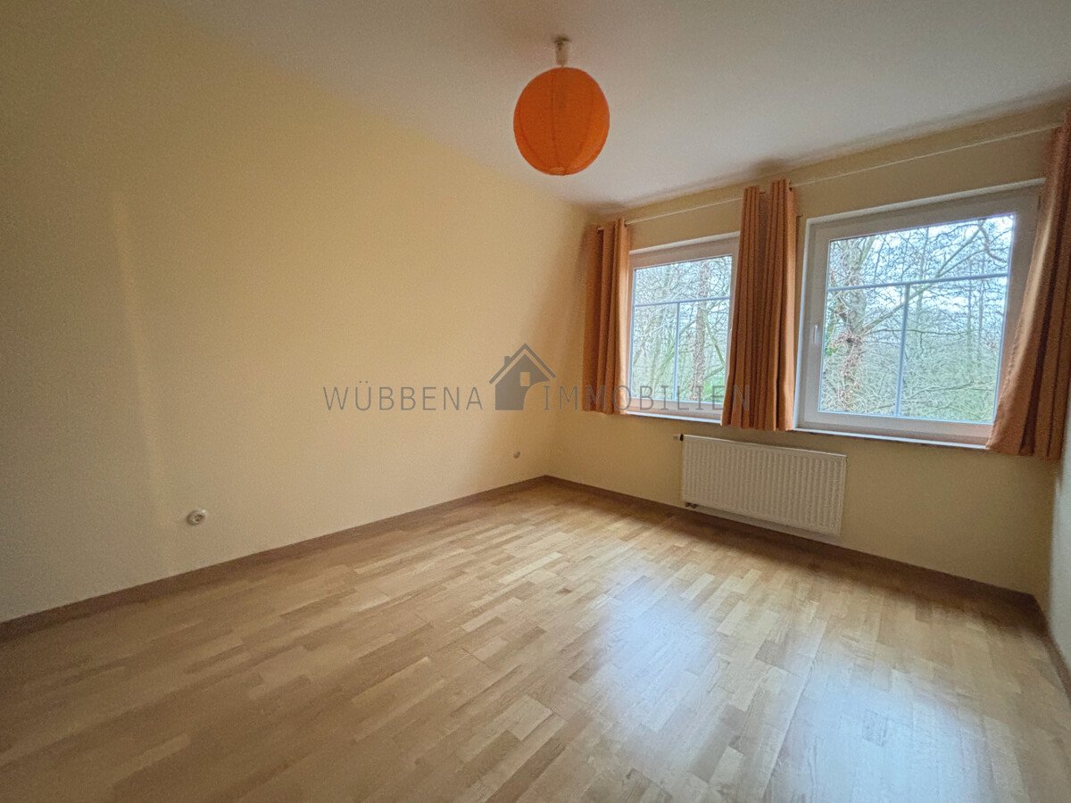 Modernisiertes Reihenmittelhaus mit Südterrasse, Garten und Bootssteg in Emden zu verkaufen!