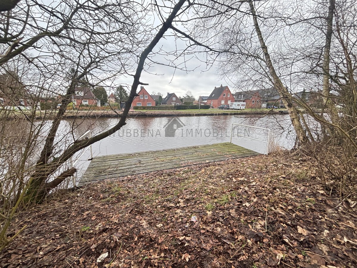 Modernisiertes Reihenmittelhaus mit Südterrasse, Garten und Bootssteg in Emden zu verkaufen!