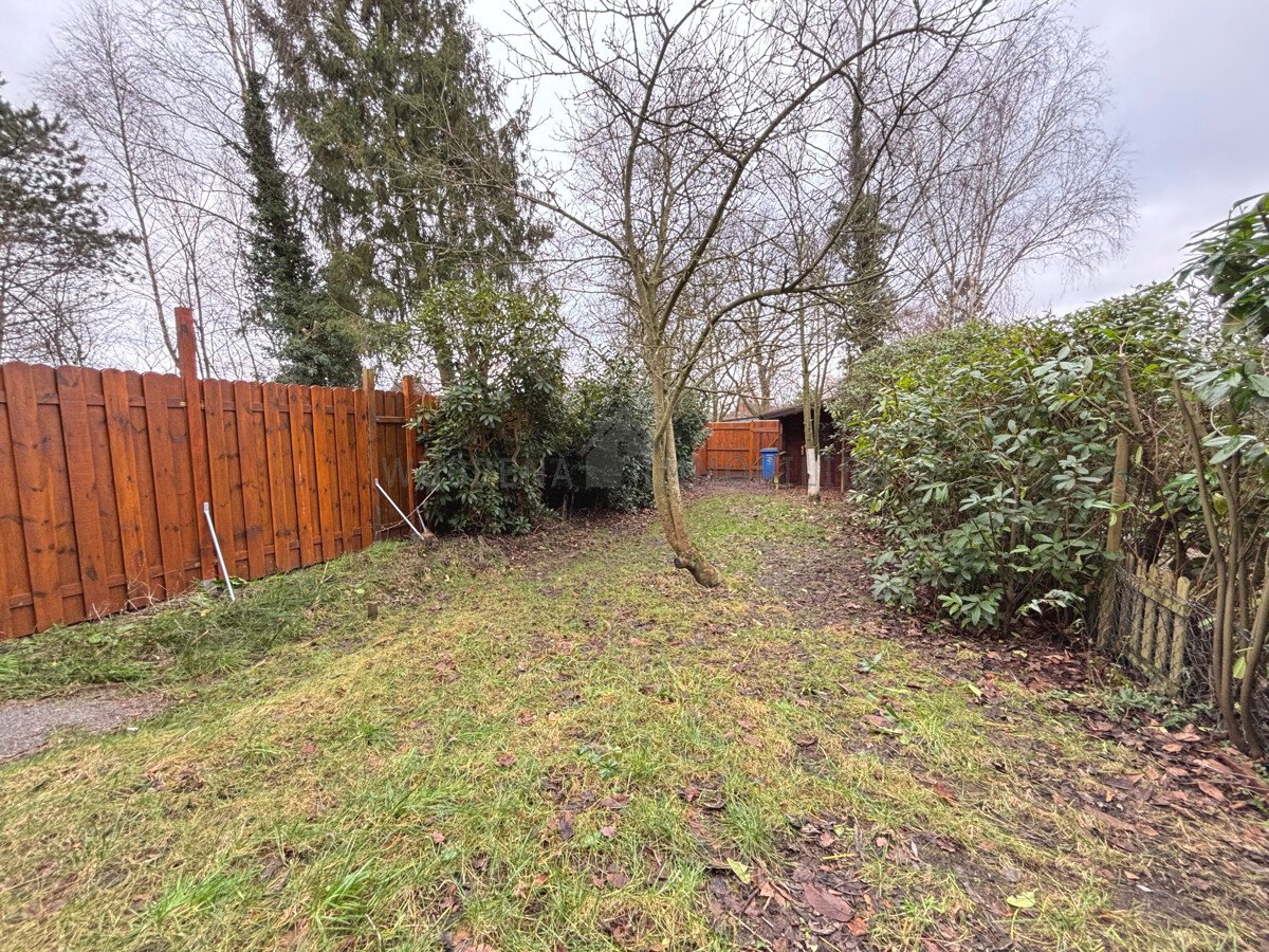 Modernisiertes Reihenmittelhaus mit Südterrasse, Garten und Bootssteg in Emden zu verkaufen!