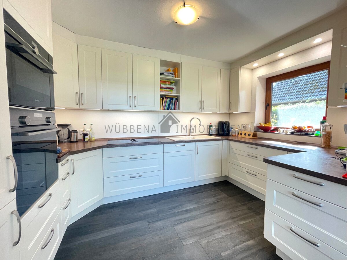 Conrebbersweg: Großzügiges Architektenhaus für Familien mit separater Praxisfläche zu verkaufen!