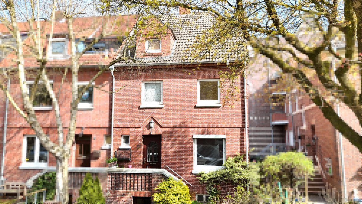 Behördenviertel! Viel Platz &amp; Potenzial! Reihenendhaus mit Garten zur Eigennutzung oder Vermietung