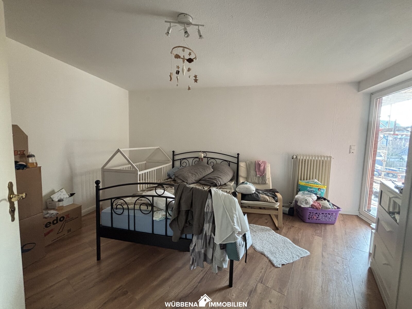 Zentrale 3 Zimmer Wohnung mit Balkon zu vermieten! 