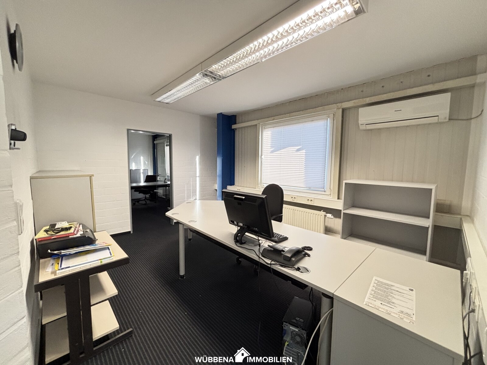 Gewerbegebiet Emden! Großzügige Halle mit Bürofläche, Stellplätzen und Tor in der Stedinger Straße zu vermieten