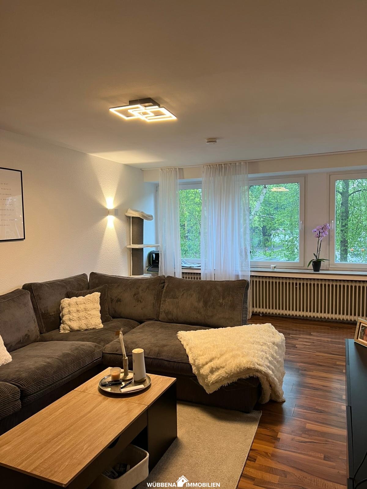Zentrale 3 Zimmer Wohnung mit Balkon und Einbauküche zu vermieten! 