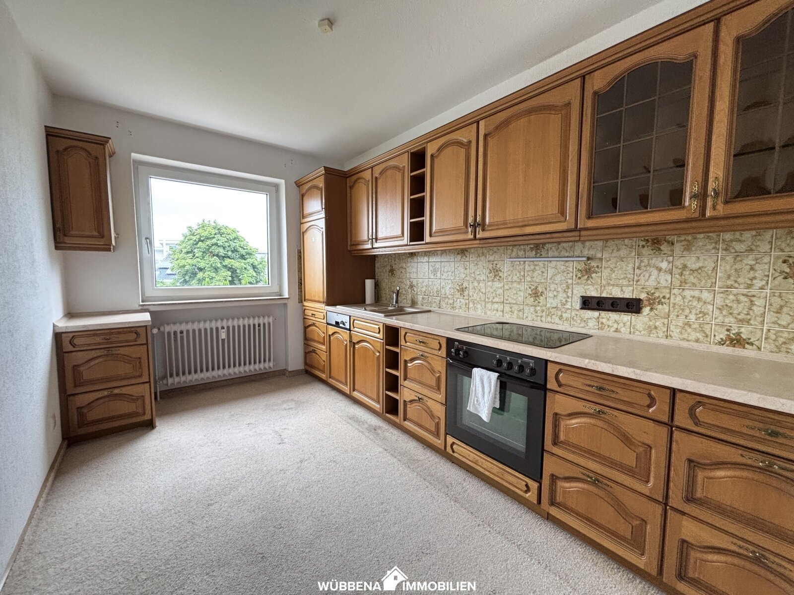 Borssum - Schöne 3 Zimmer Wohnung mit Balkon und Einbauküche zu vermieten! 