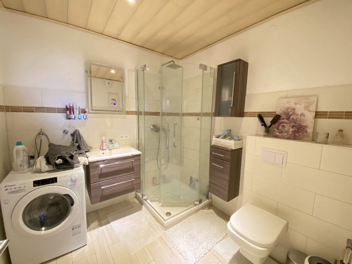 Borsssum! Moderne 3 Zimmer Whg. mit EBk, Balkon, und Stellplatz in beliebter Lage zu verkaufen!