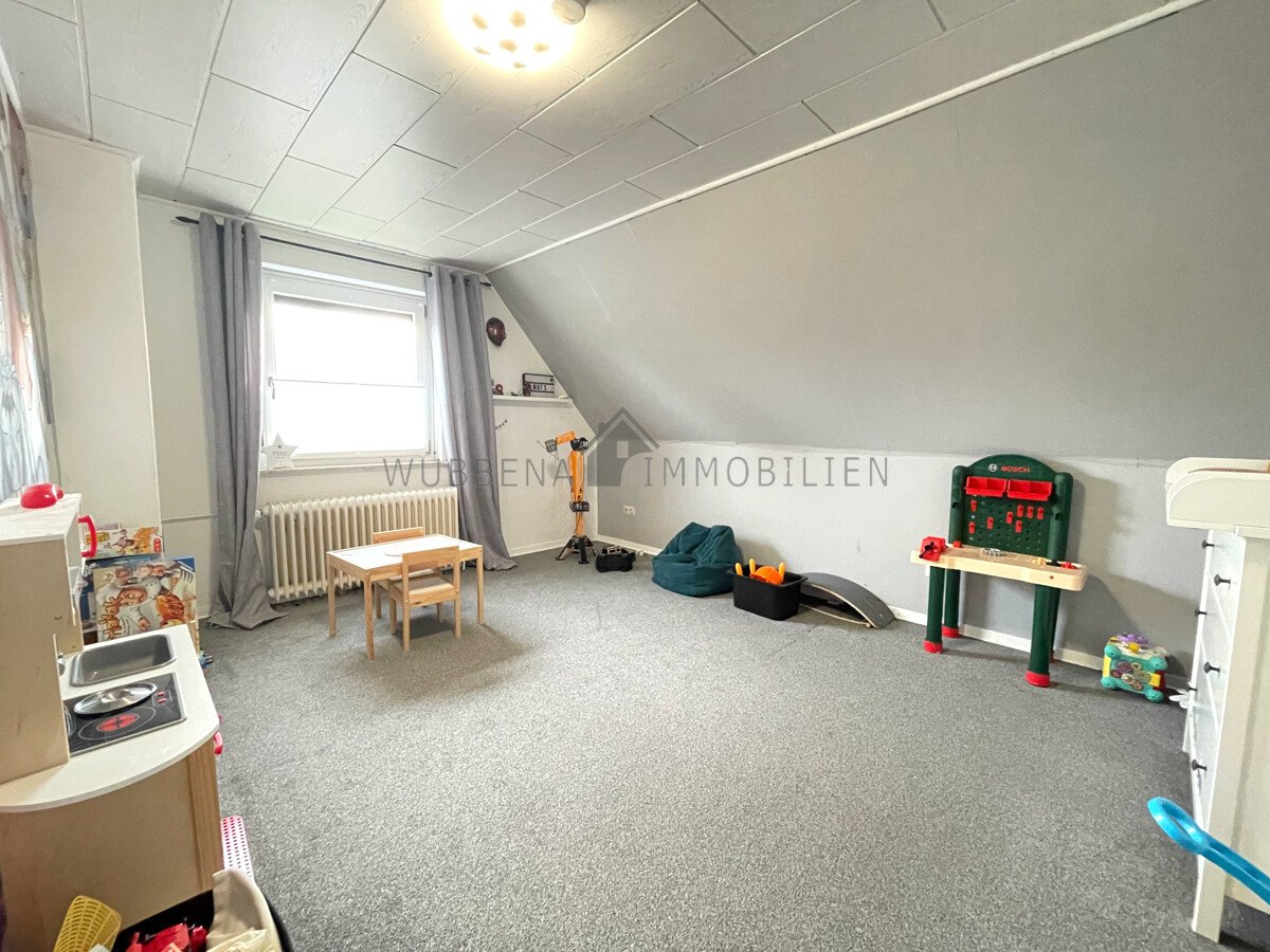 5-Zimmer-Familienhaus mit Garage und großem Garten in ruhiger Sackgassenlage von Borssum!
