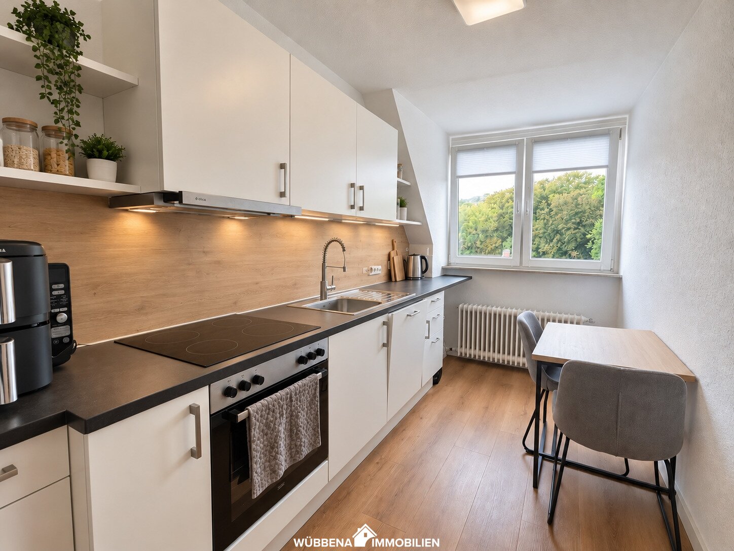 Zentrale - 3 Zimmer Wohnung mit Balkon und Einbauküche zu vermieten!