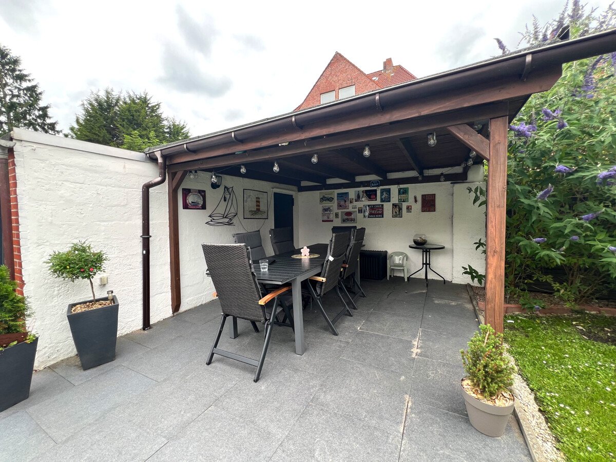 Transvaal: Modernisierte Doppelhaushälfte mit Winterg., Garage & Ausbaureserve auf Eigentumsgrundst.