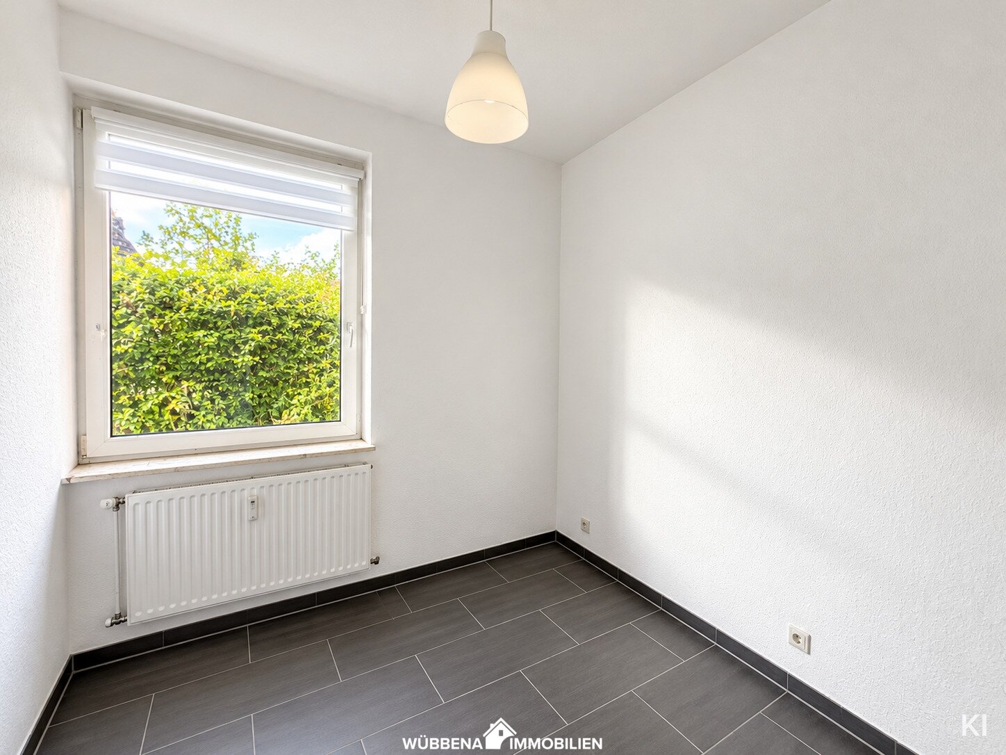 Emden-Wolthusen: Attraktive 2-Zimmer-Erdgeschosswohnung mit Garten zu vermieten!