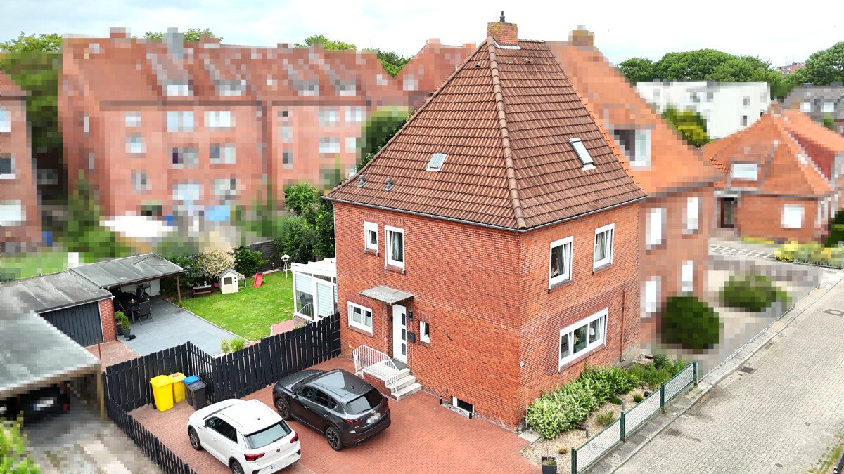 Transvaal: Modernisierte Doppelhaushälfte mit Winterg., Garage & Ausbaureserve auf Eigentumsgrundst.
