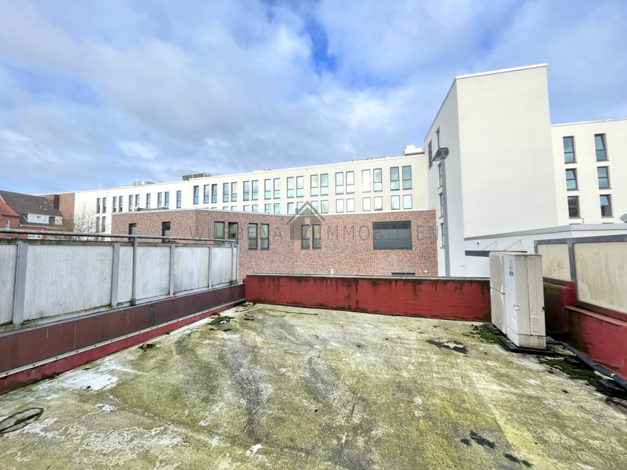 Whg. 2. OG. Dachterrasse Whg. 2. OG. Dachterrasse