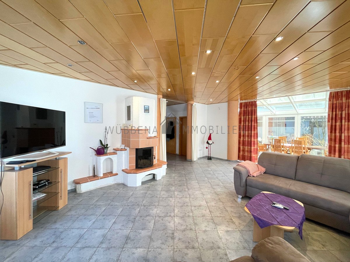 Wohnzimmer Ansicht 2 mit Zugang Wintergarten