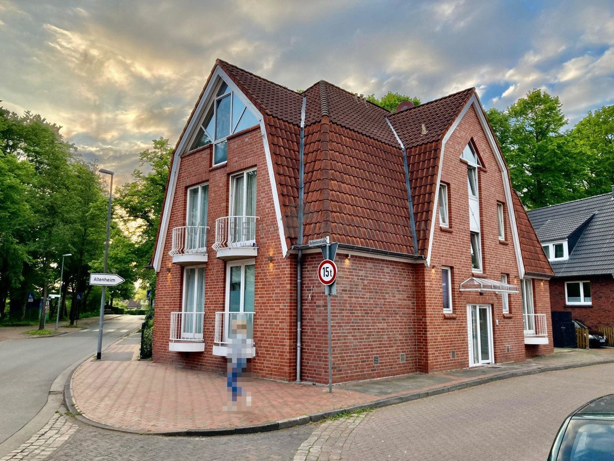 Emden: VERKAUFT! Appartmenthaus mit 10 möblierten Wohnungen und Parkplätzen in direkter Walllage von Emden! Emden: VERKAUFT! Appartmenthaus mit 10 möblierten Wohnungen und Parkplätzen in direkter Walllage von Emden!
