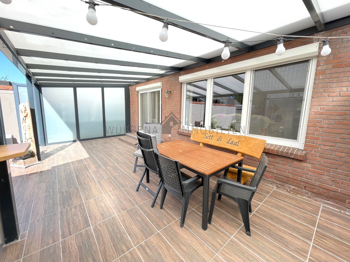 Große überdachte terrasse Große überdachte terrasse