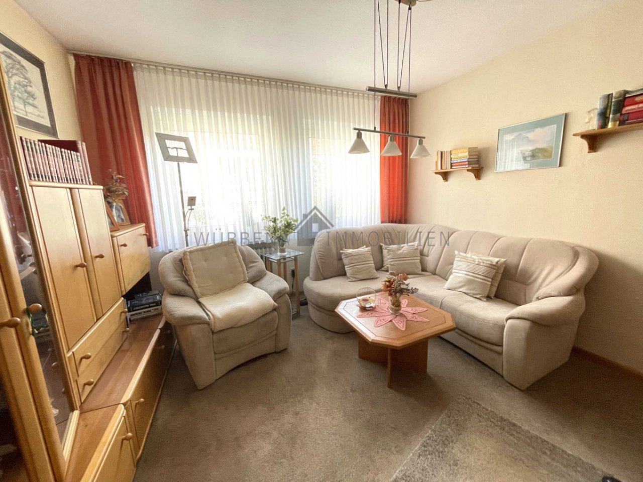 Whg. 2.OG. Wohnzimmer Whg. 2.OG. Wohnzimmer