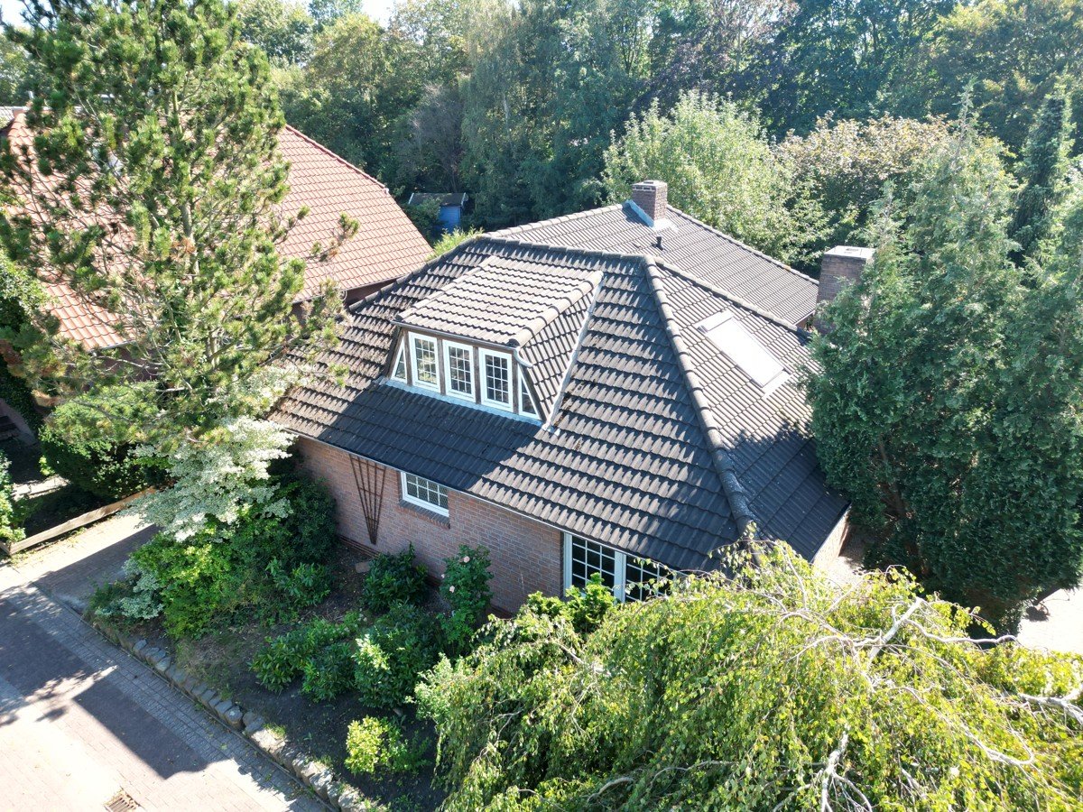 Emden: VERKAUFT! Constantia! Großer Bungalow mit Garage in ruhiger Siedlungslage auf Eigentumsgrundstück Emden: VERKAUFT! Constantia! Großer Bungalow mit Garage in ruhiger Siedlungslage auf Eigentumsgrundstück