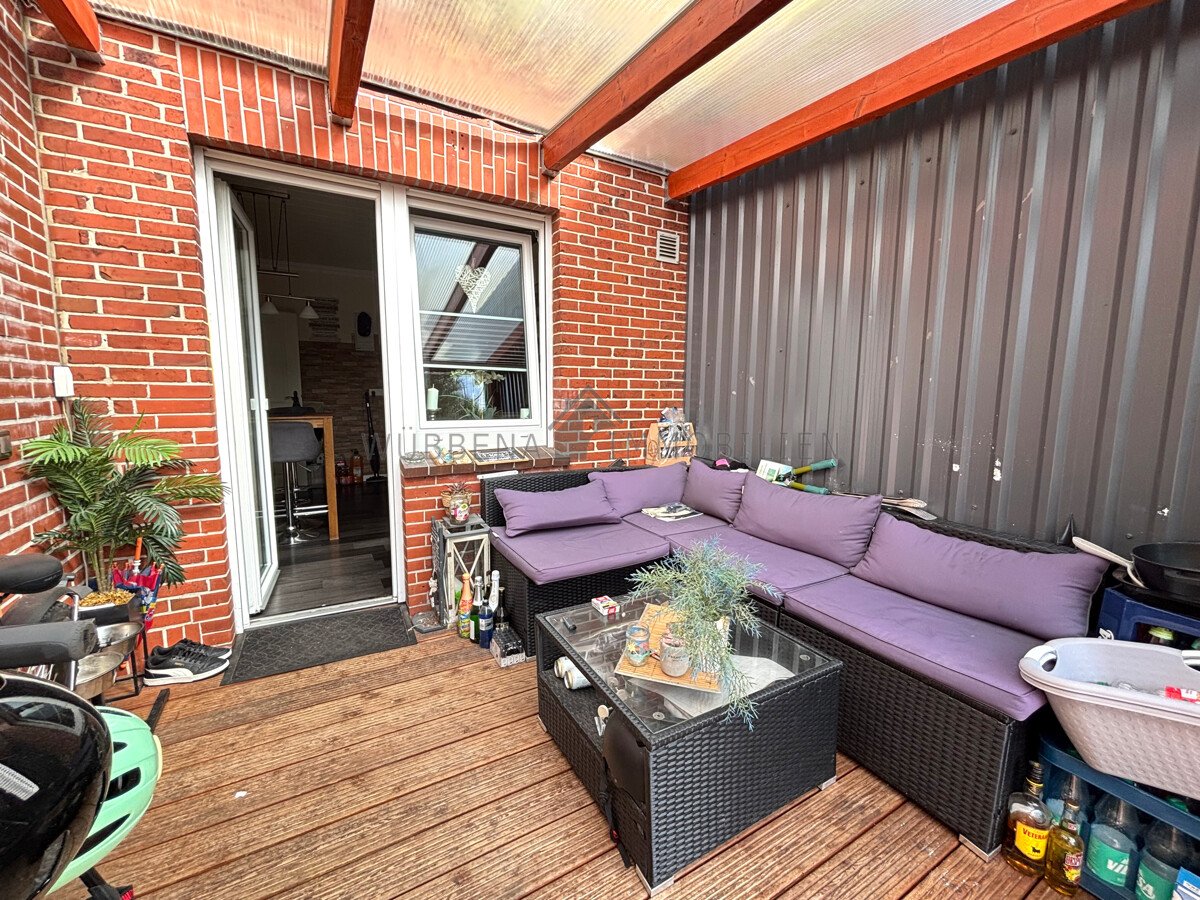 Überdachte Terrasse mit Zugang von der Küche Überdachte Terrasse mit Zugang von der Küche