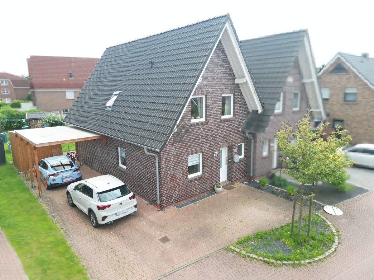 Emden / Larrelt: Larrelt! Doppelhaushälfte von 2013 mit Carport und Garten in beliebter Wohnlage! Emden / Larrelt: Larrelt! Doppelhaushälfte von 2013 mit Carport und Garten in beliebter Wohnlage!