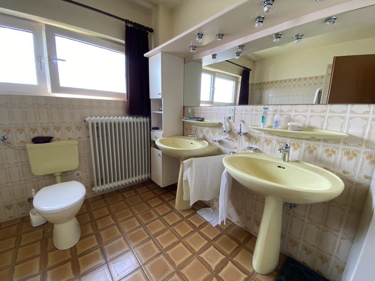 Badezimmer Ansicht 2 Badezimmer Ansicht 2