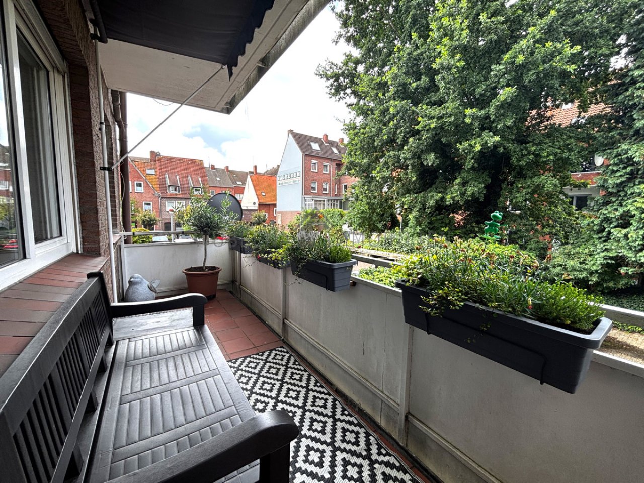 Whg. 1.OG. links - Großer Balkon