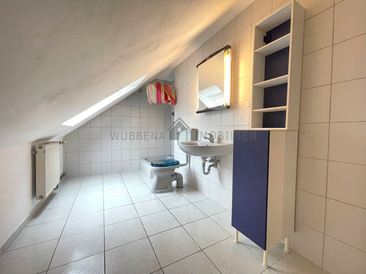 Tageslichtbad mit Dusche Obergeschoss