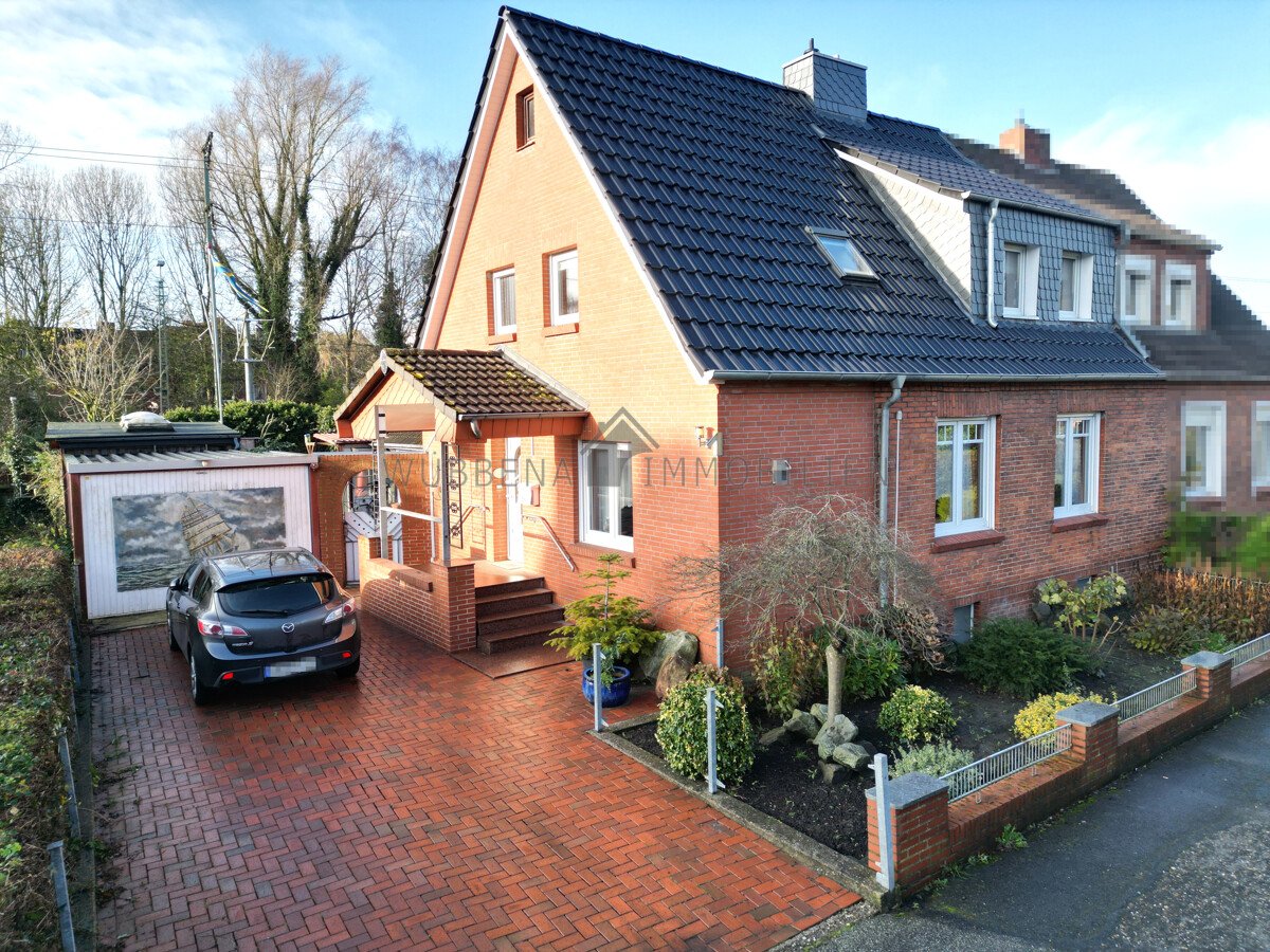 Emden: KÄUFER GEFUNDEN! Familienfreundliche 5-Zimmer-Doppelhaushälfte mit Garten, Terrasse und Garage! Emden: KÄUFER GEFUNDEN! Familienfreundliche 5-Zimmer-Doppelhaushälfte mit Garten, Terrasse und Garage!