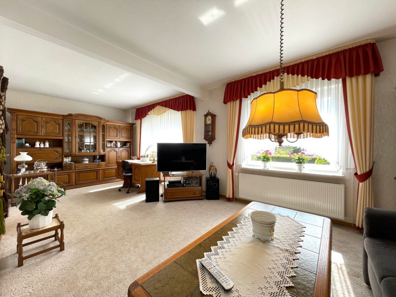 Großzügiges Wohnzimmer Großzügiges Wohnzimmer