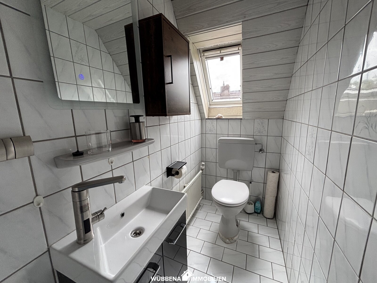 WC WC